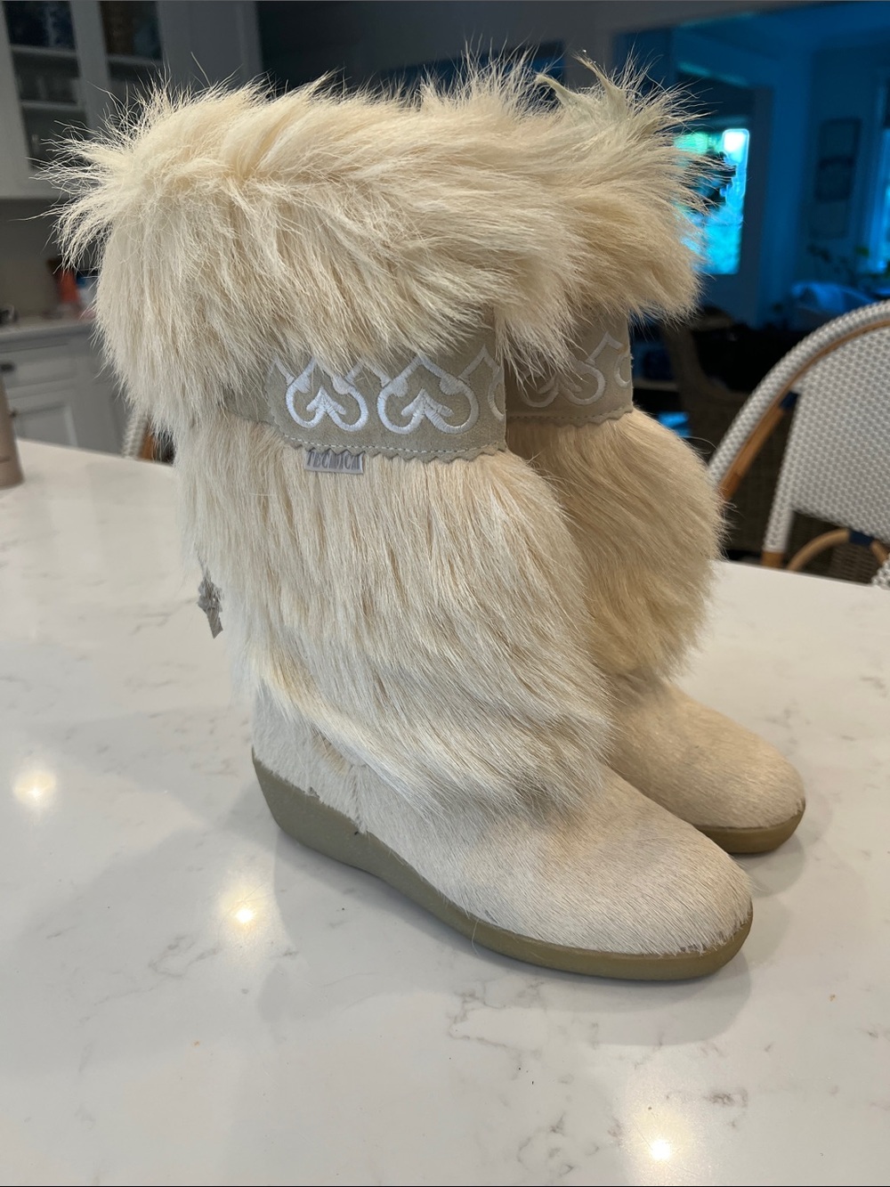 Tecnica Women's Goat Fur Winter Boots in Cream Size 6